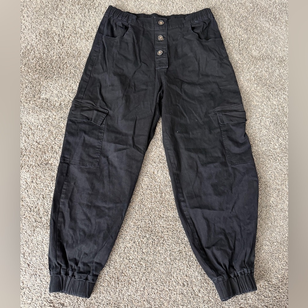 Almost Famous Black Elastic Waist Pants